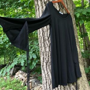 MEANEOR oversized top with bell sleeves